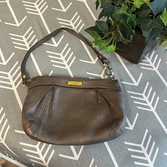 COACH Chrome Metallic Wristlet - Picture 12 of 12